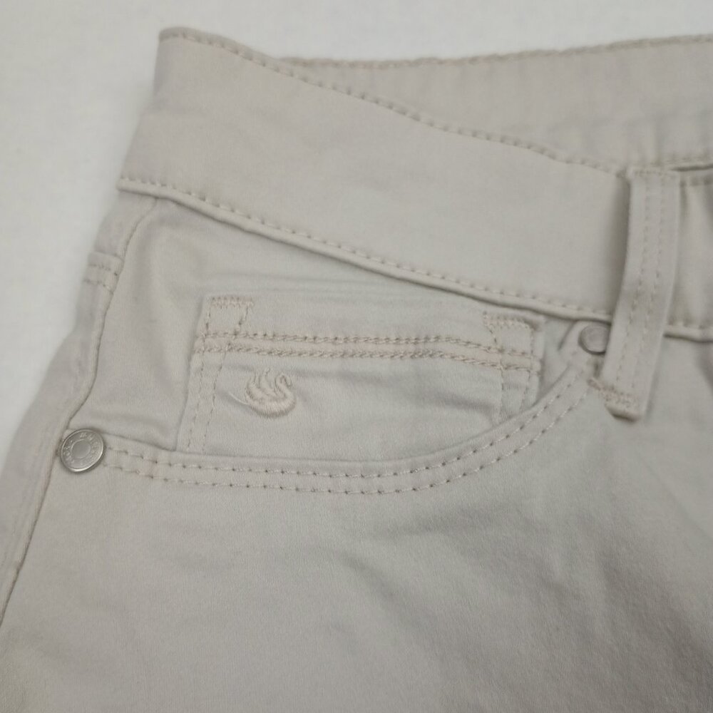 Gloria Vanderbilt Bermuda Shorts Ivory Size 10 - Picture 2 of 12